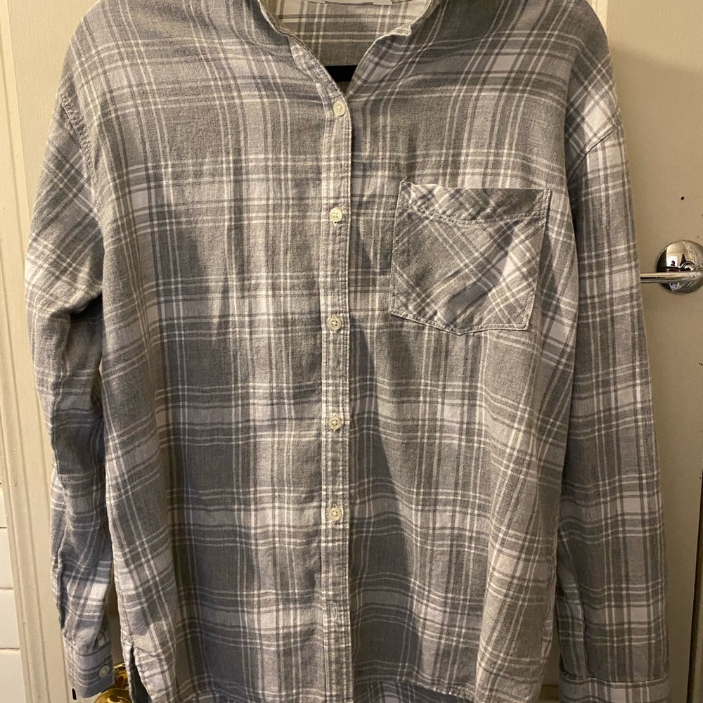 Old Navy Gray White Boyfriend Flannel Top Size M